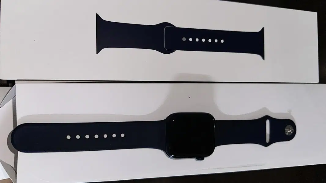 Apple Watch Series 6 – 44mm – Deep Navy Sport Band