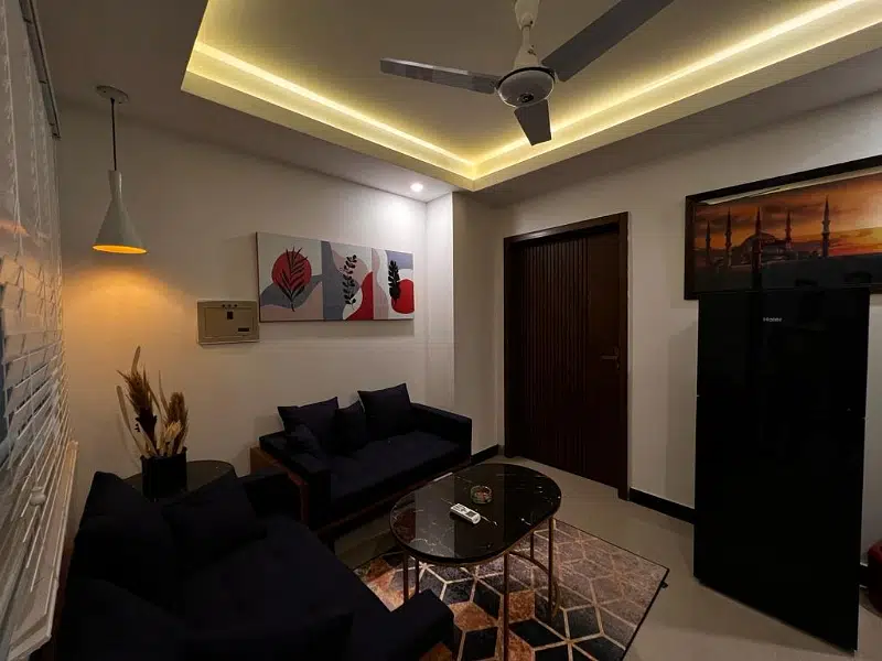 1 bad furnished appartment available for rent in phase 8